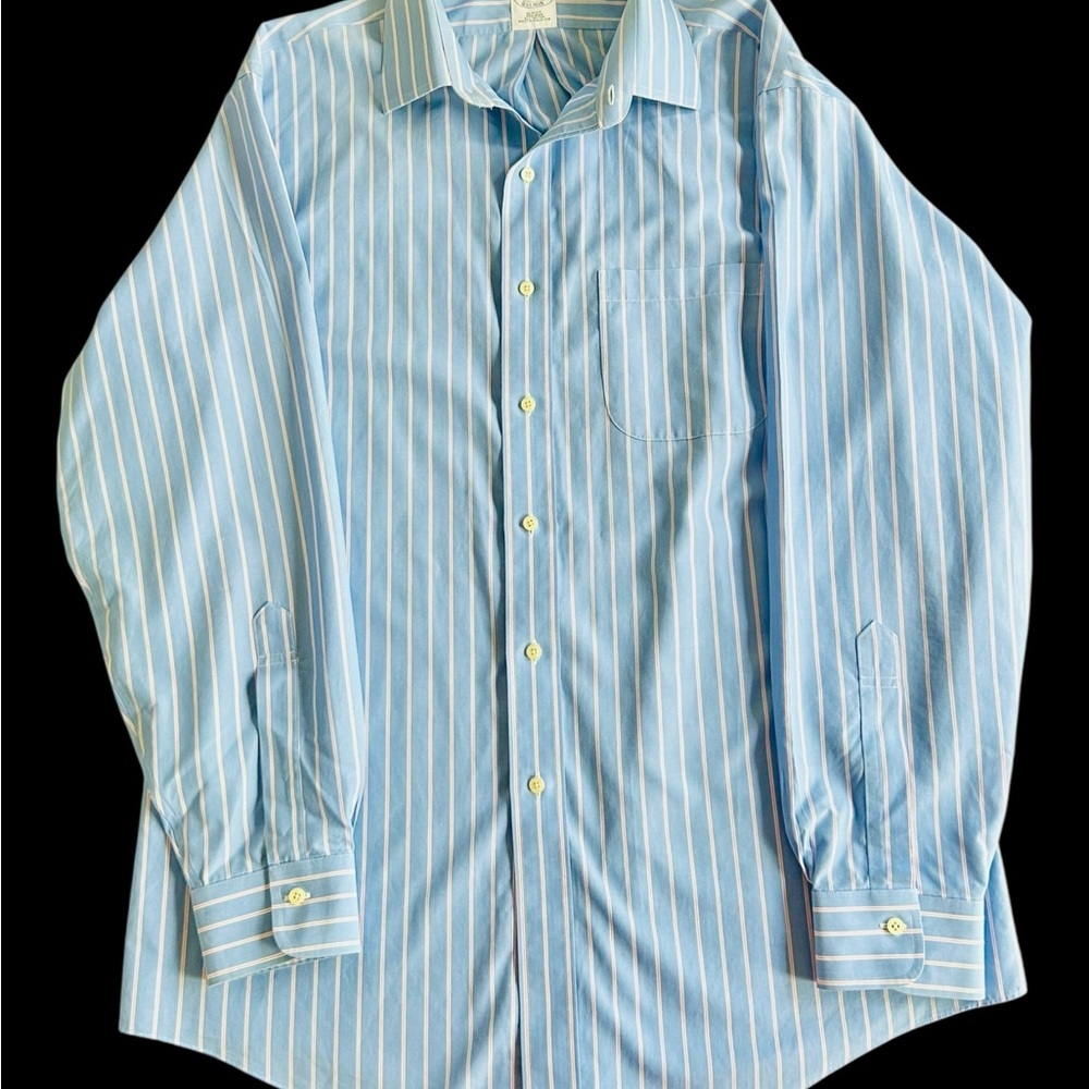 Men’s Brooks Brothers Light Blue and Pink Striped Shirt